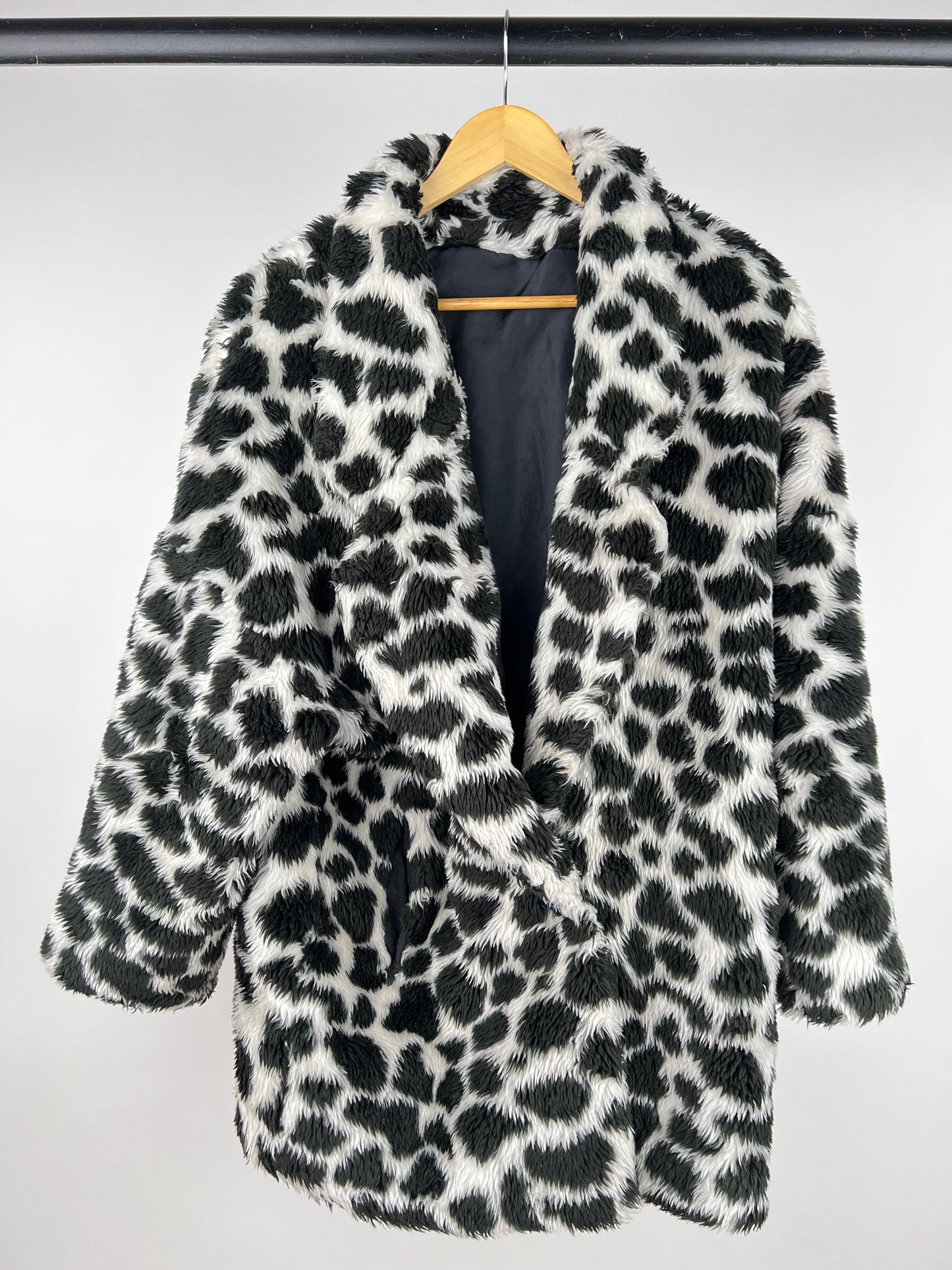 Vintage 90s Astraka Snow Leopard Print Faux Fur Jacket