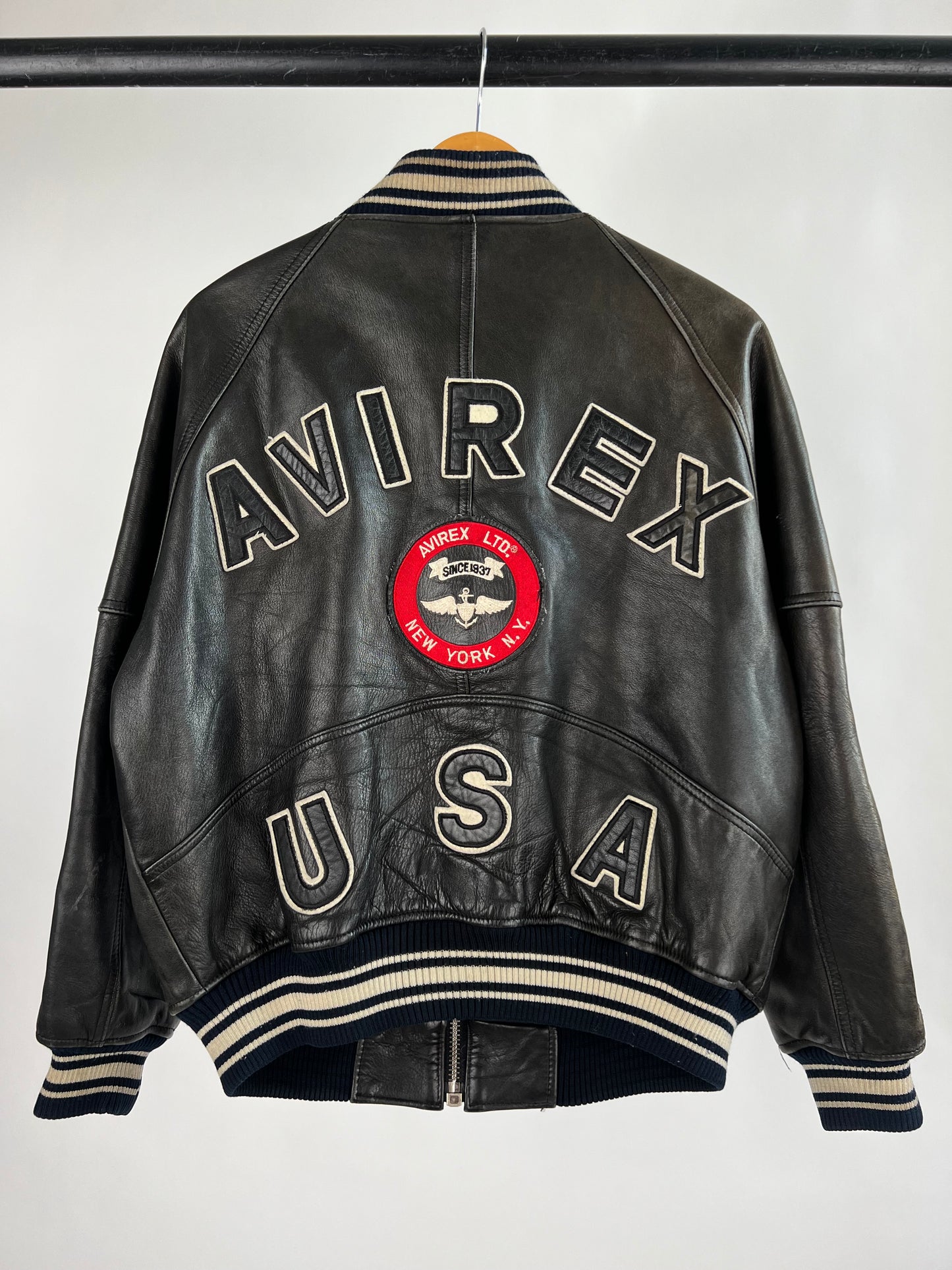 Vintage 90s Avirex USA Leather Bomber Jacke