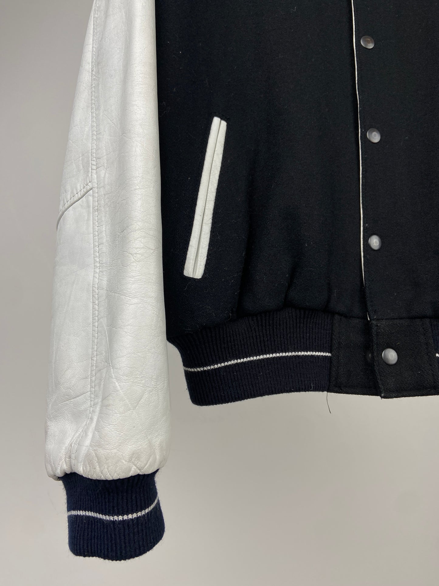 Vintage 90s Planet Hollywood Buenos Aires Leather Bomber Jacket