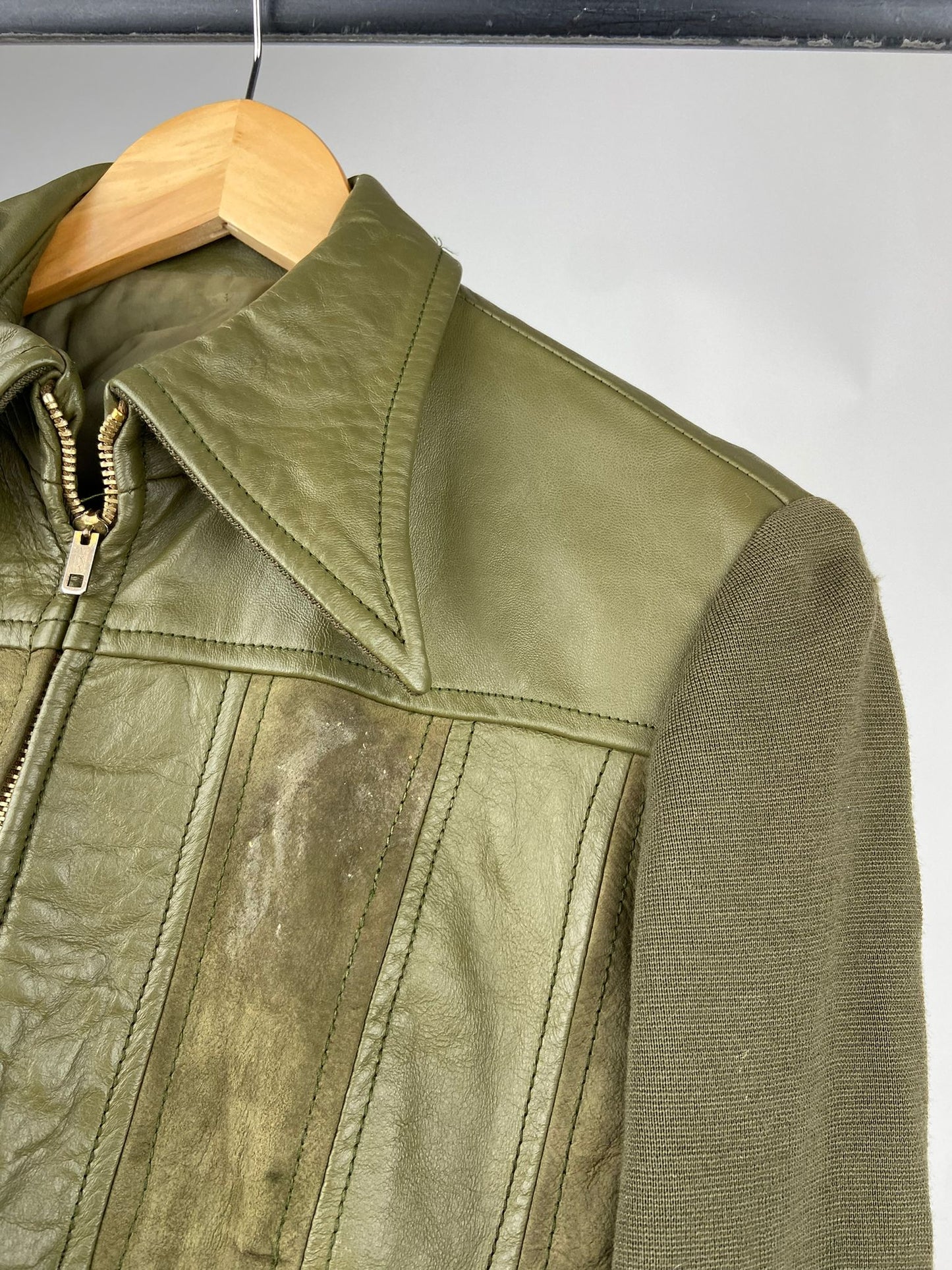 Vintage 70s Dagger Collar Leather Jacket