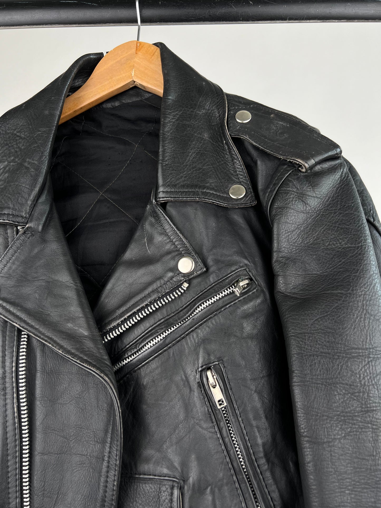 Vintage 80s Classic Leather Biker Jacket
