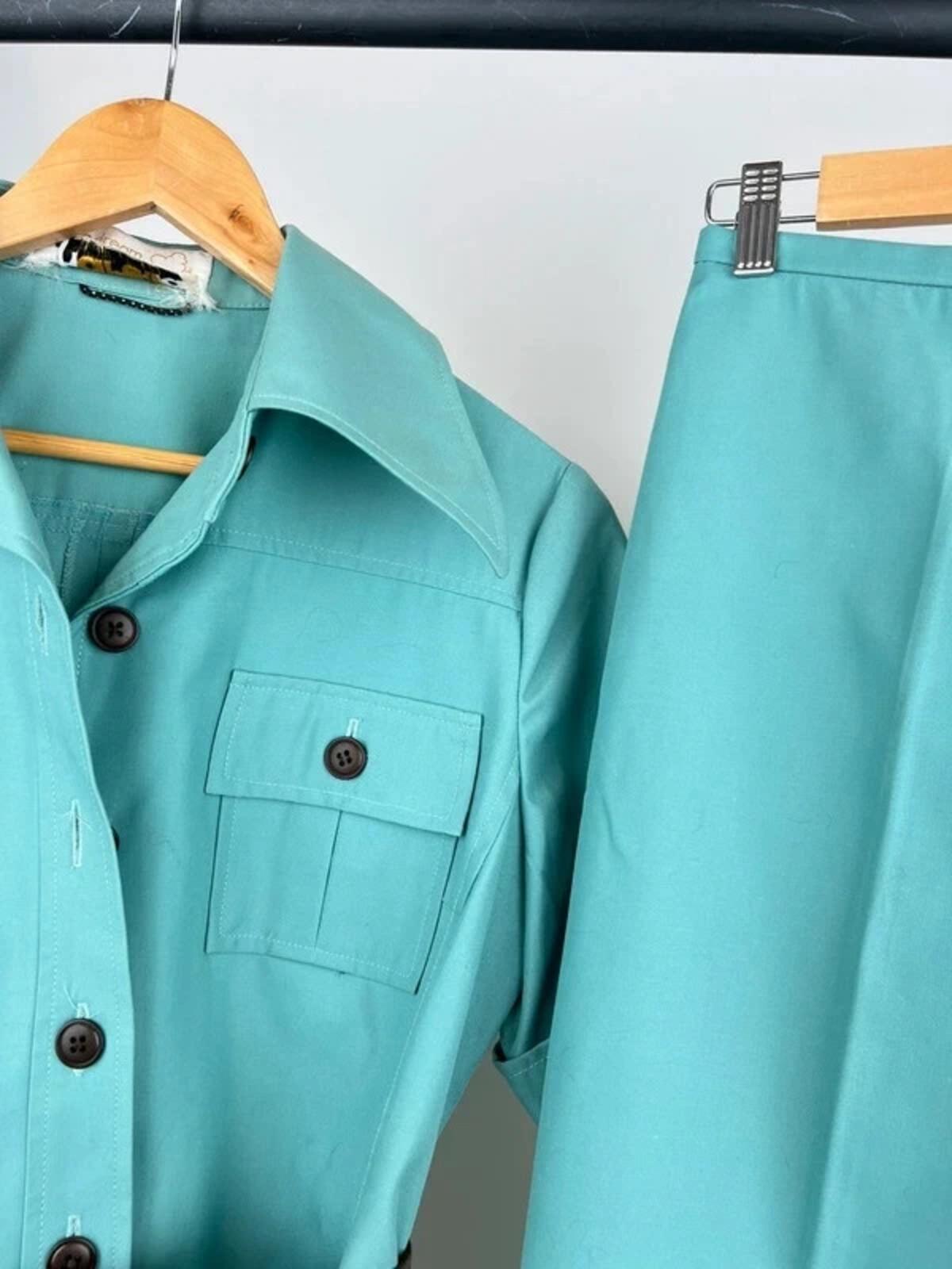 Vintage 70s Harella Safari Short Sleeved Suit